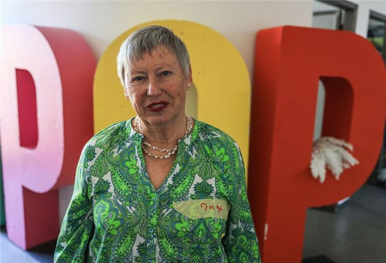 Uschi legt auf – wenn Seniorinnen DJ werden Als Inge Dobrinski tanzen ging, gab es noch keinen DJ.