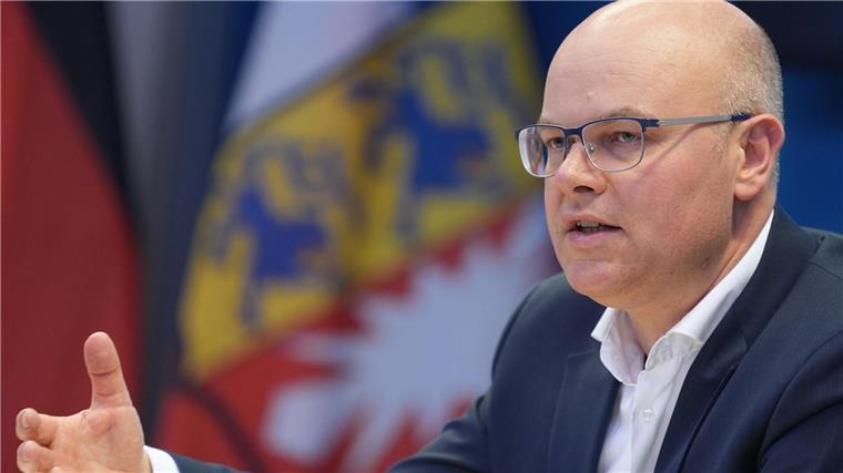 Auftakt der Energieminister-Konferenz in Brunsbüttel Als Vorsitzender der Energieministerkonferenz fordert Goldschmidt Verlässlichkeit.
