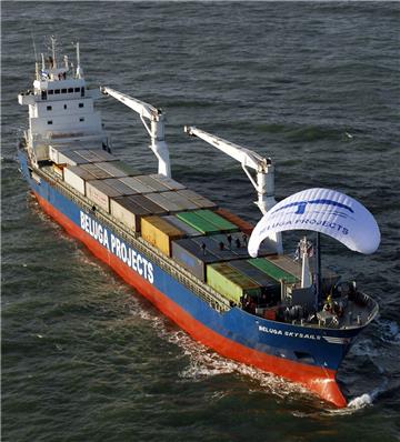 Als weltweit erste Reederei setzte die Bremer Beluga Shipping ab 2007 das in Deu...