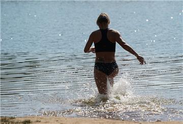 Am 15. Mai startet offiziell die Badesaison. So steht es um die Wasserqualität der Badestellen im Cuxland.