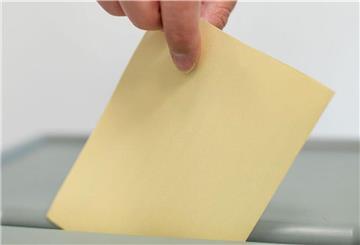 Stimmzettel zur Bundestagswahl. Neben den Neuwahlen im Februar, hät der Monat noch weitere Änderungen bereit.
