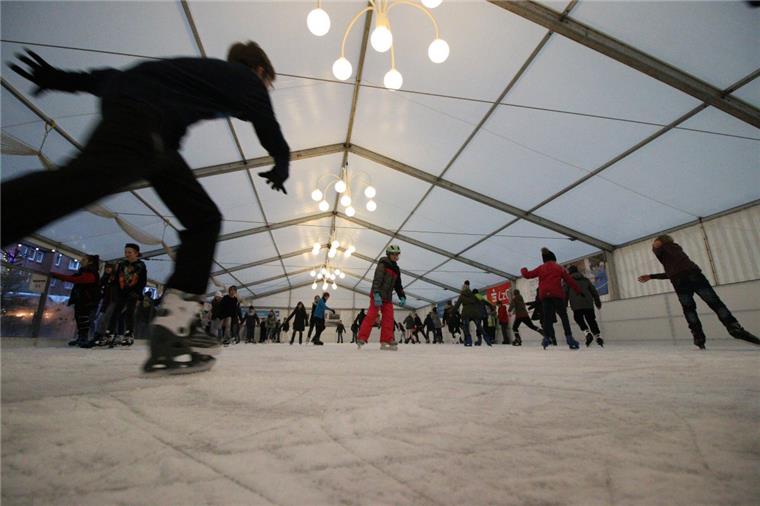 Am 30. November beginnt das Eislaufvergnügen auf dem Nordenhamer Marktplatz
