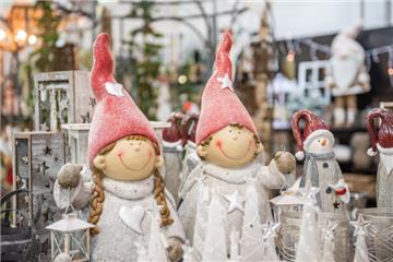 Am 4. November ist beim Wassenaar Garten Center in Bremerhaven-Wulsdorf verkaufsoffener Sonntag mit großem Adventsmarkt.