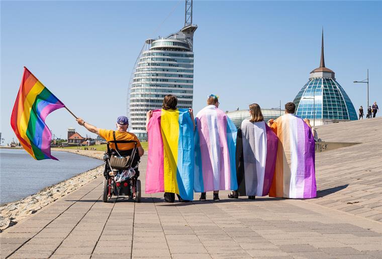 CSD in Bremerhaven: Veranstalter geben Demoroute bekannt Am 9. Juli steht Bremerhaven ganz im Zeichen der Regenbogenflagge.