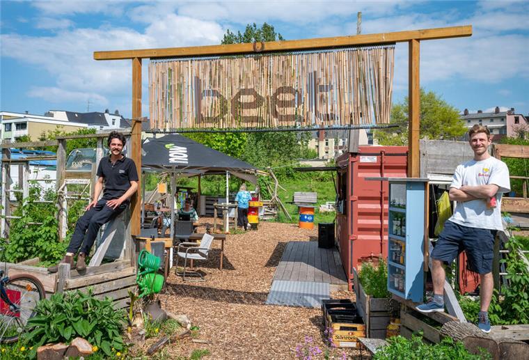 Bremerhaven: Kneipenquiz „für die größten Klugscheißer“ Am Donnerstag, 25. Mai, steigt das Open-Air-Kneipenquiz im Kulturkioskcafé „das Beet“ auf dem Zollinlandplatz.