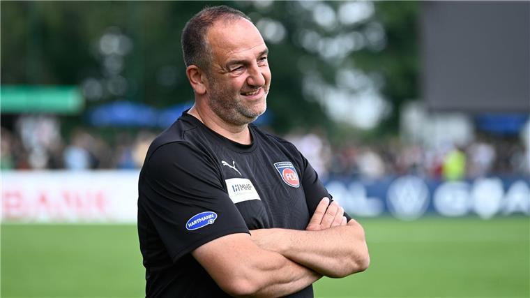 „Historisch“: Heidenheimer Vorfreude auf Ljubljana Am Donnerstag treffen der 1. FC Heidenheim und Trainer Frank Schmidt auf Olimpija Ljubljana.