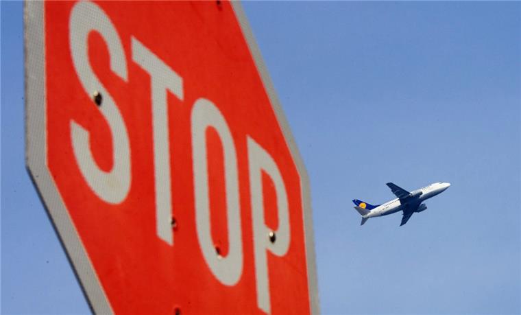 Am Flughafen in Bremen sind Terminals wegen  eines Alarms geschlossen worden. 