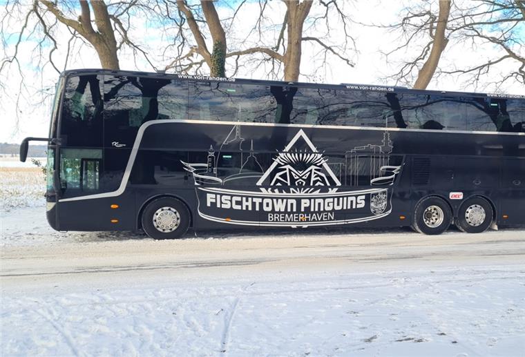 Am Freitag fahren die Fischtown Pinguins zum Auswärtsspiel gegen die Kölner Haie. Die verschneiten Straßen machen die geübten Fahrer nicht nervös.