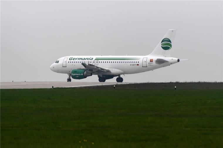 Am Freitag war der erste Flieger von Nordholz nach Mallorca gestartet - es bleibt vorerst auch der letzte.