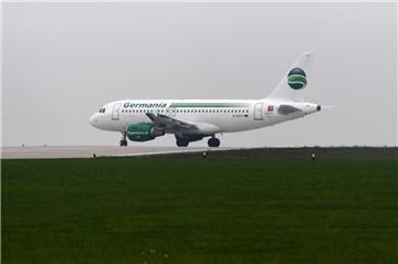 Am Freitag war der erste Flieger von Nordholz nach Mallorca gestartet - es bleibt vorerst auch der letzte.