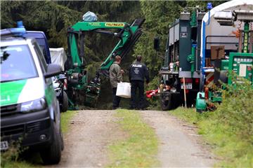 Am Fundort der Leiche von Peggy sind DNA-Spuren des mutmaßlichen NSU-Terroristen Uwe Böhnhardt gefunden worden. Doch wie sie dort hingekommen sind, ist noch unklar.