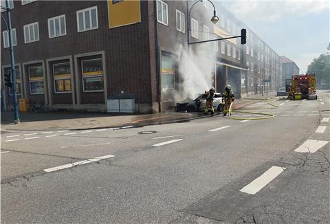 Am Hauptbahnhof ist ein Fahrzeug in Brand geraten.