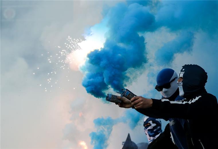 Am kommenden Samstag darf der HSV im eigenen Stadion Pyrotechnik abbrennen.