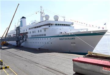 Am Kreuzfahrtterminal macht am Donnerstag die „Deutschland“ fest.
