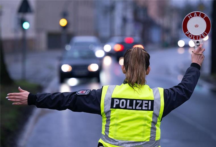 Am Mittwochabend hat die Bremerhavener Polizei 412 Verkehrsteilnehmer auf der Stresemannstraße kontrolliert.