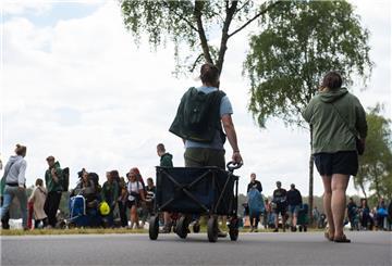 Am Montag reisten die Festivalbesucher wieder ab.