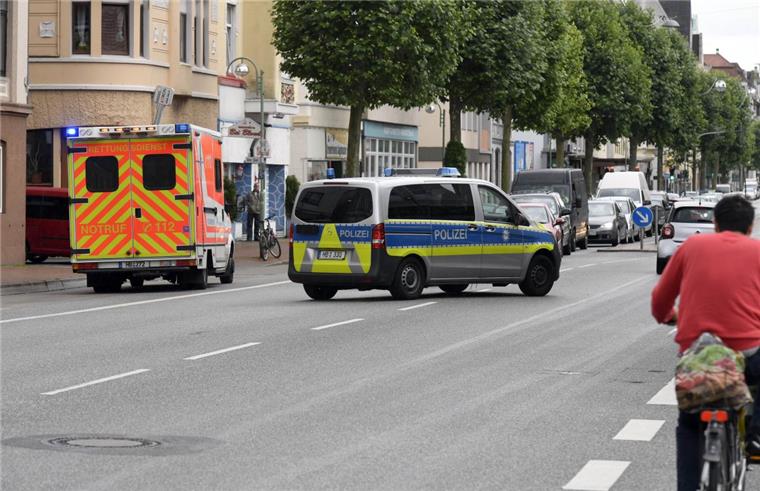 Festnahme in Bremerhaven: 40-Jähriger soll 7 Überfälle begangen haben Am Montagmorgen um 10.45 griffen Spezialkräfte der Bremer Polizei auf der Hafenstraße in Bremerhaven-Lehe zu.