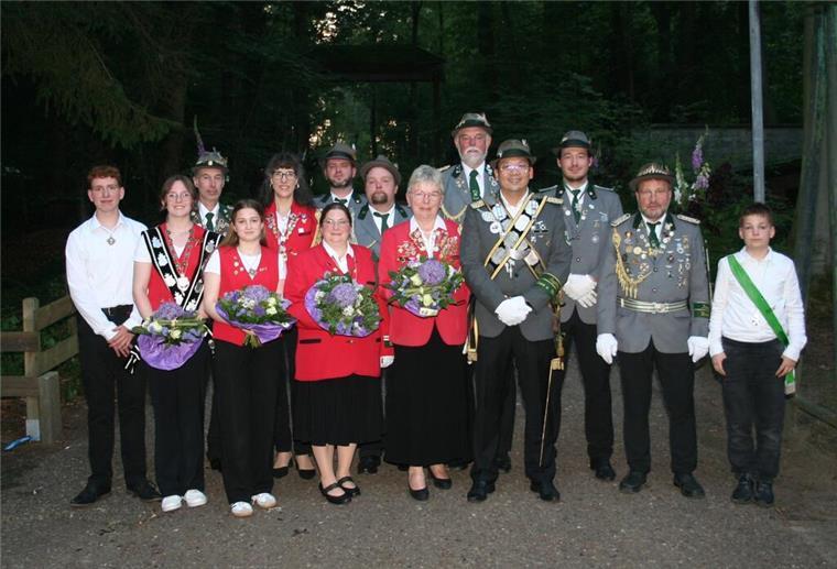 Am Pfingstwochenende ist das Zevener Schützenfest Amtierenden Zevener Majestäten