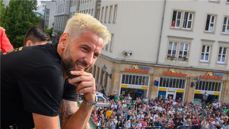Plötzlich Jäger: Magdeburg will zurück an die Spitze Am Saisonende will Bennet Wiegert wieder einen Titel feiern. (Archivbild)