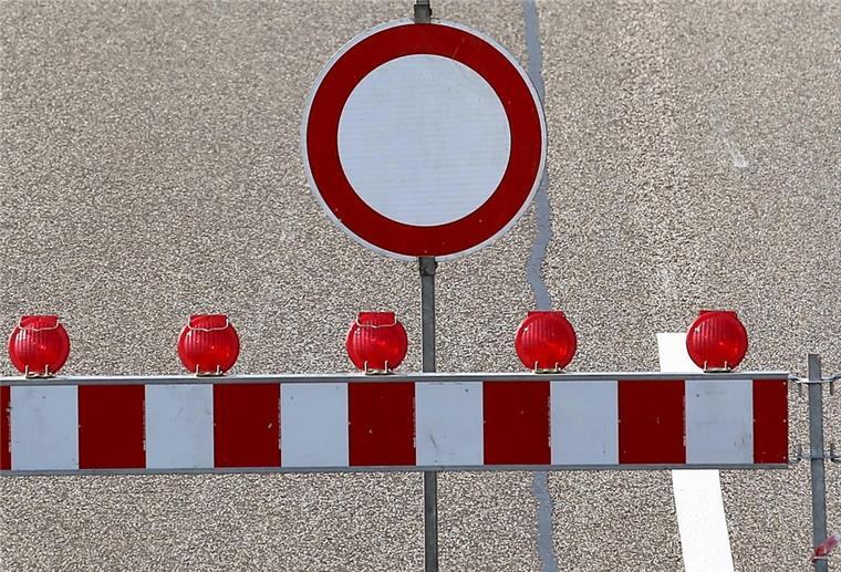 Symbolbild Straßensperrung