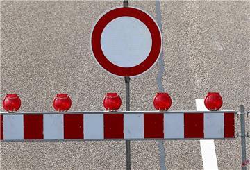 Symbolbild Straßensperrung