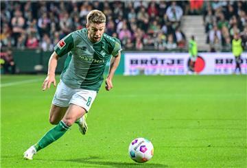Am Samstag trifft Mitchell Weiser mit Werder Bremen auf seinen Ex-Club Bayer Leverkusen.