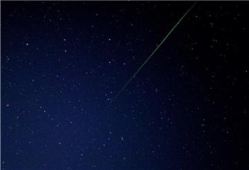Am Sonnabend waren über Bremerhaven die SpaceX-Satelliten von Starlink zu sehen. (Symbolfoto).