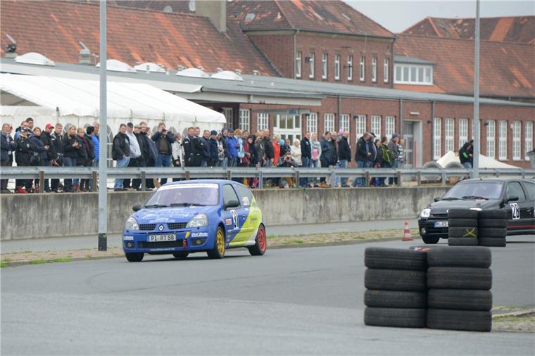 Am Sonntag findet die Rennveranstaltung „ADAC Fischereihafen Rallye-Sprint/Retro-Rallye“ in Bremerhaven statt.