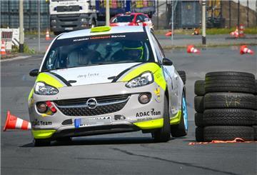 Am Sonntag findet wieder Motorsportveranstaltung des ADAC im Fischereihafen mit Rallye-Sprint und Retro-Rallye statt.