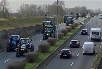 Am Wesertunnel gab es eine Demonstration mit Traktoren.