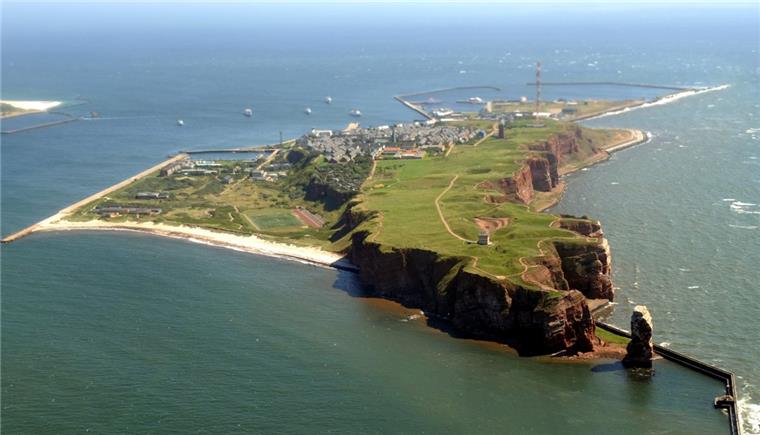 Cuxhaven: Helgoland-Fahrten mit "Funny Girl" fallen aus Am Wochenende fallen von Cuxhaven aus zwei Fahrten nach Helgoland aus.
