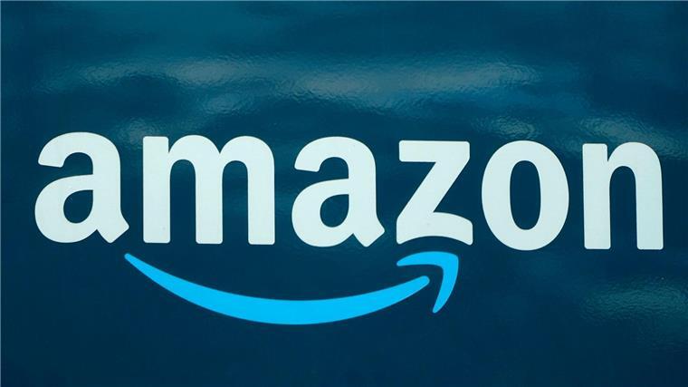 US-Wettbewerbsbehörde reicht Kartellklage gegen Amazon ein Amazon-Logo auf einem US-Lieferwagen.