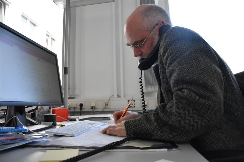An alter Wirkungsstätte. Karl-Henry Lahmann hat viele Jahre im Bremer Büro der Nordsee-Zeitung gearbeitet. Jetzt schreibt der Radio Bremen-Reporter im Rahmen des Redaktionstausches wieder für seine alte Zeitung.