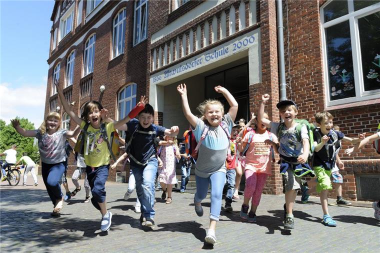 Altwulsdorfer Schule: Frei, weil die Lehrer krank sind An der Altwulsdorfer Schule ist die Lehrernot so groß, dass einzelne Klassen aufgefordert werden, tageweise zu Hause zu bleiben.