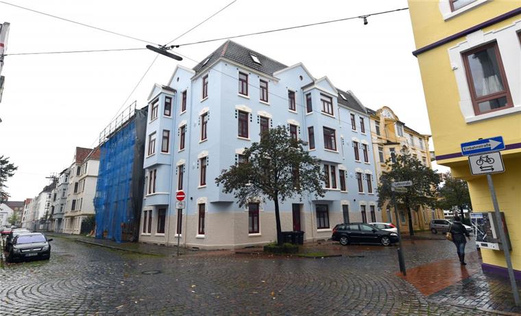 An der Ecke Luther-/ Potsdamer Straße werten mehrere Eigentümer ihre Jugendstil-Häuser derzeit auf. Foto Scheschonka