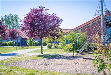 An der Grundschule am Wilden Moor in Geestland wurde ein Kind positiv auf das Coronavirus getestet.