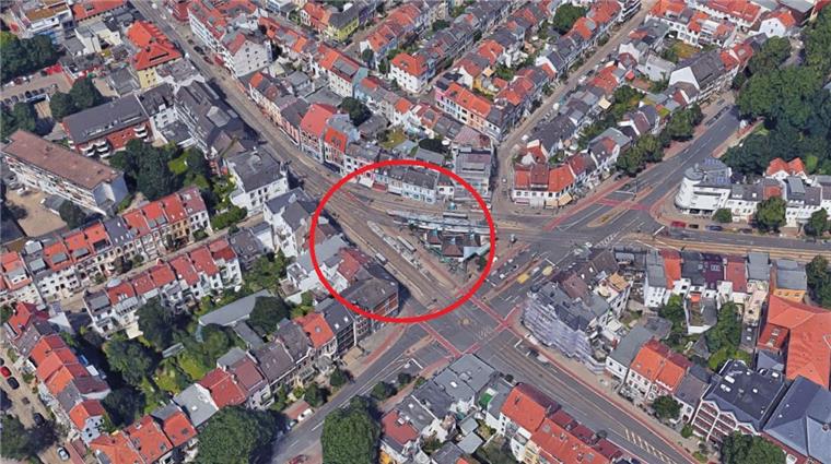 Lebensgefährlich verletzt: 69-Jähriger in Bremen von Straßenbahn erfasst An der Haltestelle St.-Jürgen-Straße in Bremen ist ein Senior am Mittwochmittag von einer Straßenbahn erfasst worden.