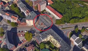 An der Kreuzung Hafenstraße/Pestalozzistraßewurde ein 70-Jähriger von von einem Auto angefahren und verletzt.