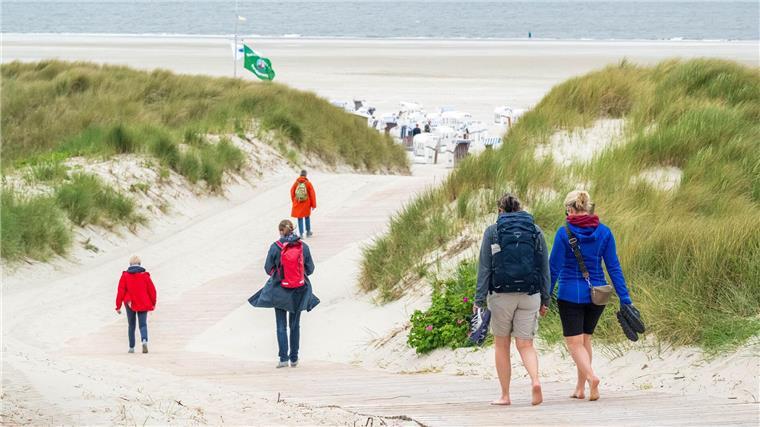 Startklar für die Ferien - Wo es noch freie Unterkünfte gibt An der Küste und auf den Inseln sind Unterkünfte in den Sommerferien im Schnitt zwischen 75 und 90 Prozent ausgebucht. (Archivbild)