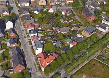An der Lindenalle sollen mehrere Männer einen 19-Jährigen bedrängt haben. Anschließend flüchteten sie durch Wulsdorf über die Mörkenstraße und die Speckbacherstraße.