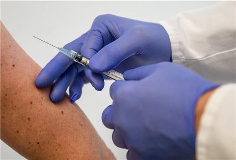 An der Uniklinik Tübingen wird an einem Impfstoff gegen das Coronavirus geforscht. Rund 4000 Menschen haben sich bereits als freiwillige Probanden gemeldet, gebraucht werden derzeit aber nur wenige. 