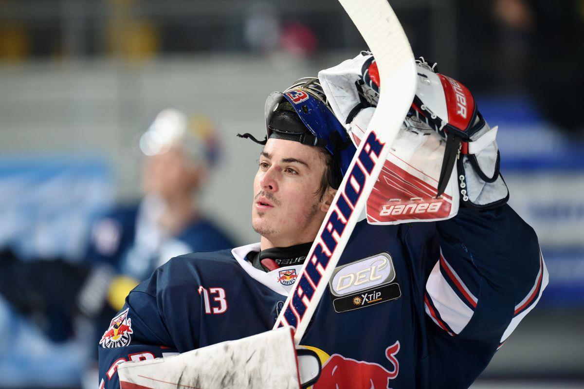 Warum nicht wieder bei Red Bull München punkten? An ihm müssen die Pinguins-Profis am Freitag vorbeikommen: Red-Bull-Torhüter David Leggio.