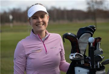 Anastasia Mickan, Profi-Golferin aus Bremerhaven, freut sich auf den Turnierstart im Juni. Wegen Corona hat sich die 23-Jährige letztmals im September mit der Konkurrenz messen können.