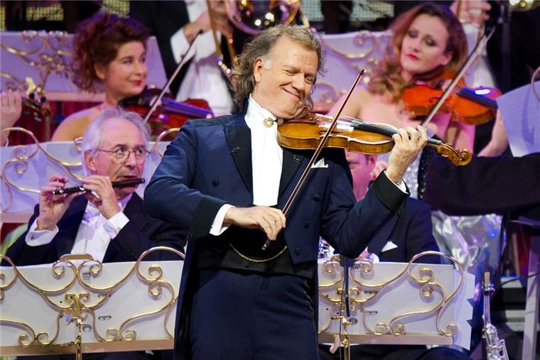 André Rieu tritt am Donnerstag in der Mercedes-Benz-Arena auf, die Fischtown Pinguins betreten die Bühne einen Tag später.