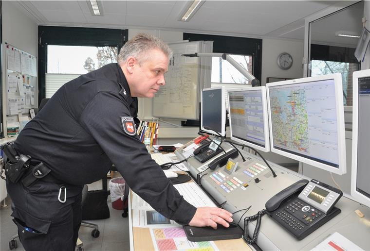 Andreas Bathke, Polizeihauptkommissr im Einsatz- und Streifendienst des Nordenhamer Kommissariats, ist im Dienst schon mehrfach Opfer von Beleidigungen und auch körperlichen Übergriffen geworden.