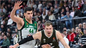 Andreas Obst gehört gegen Villeurbanne zu den besten Münchner Werfern. 