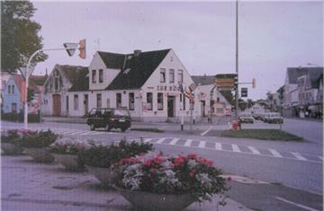 Anfang der 1980er Jahre ist das Foto an der Ecke Lindenallee/Wesertraße aufgenom...