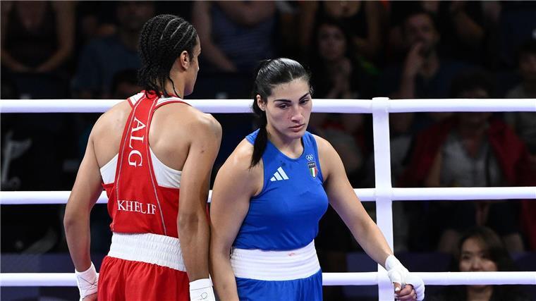 Angela Carini (r.) ist inzwischen wieder als Boxerin aktiv.