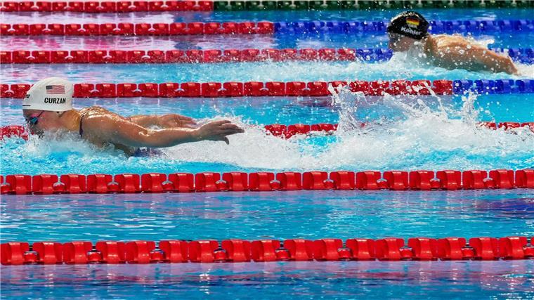 Angelina Köhler ist mit der Lagen-Staffel über 4x100 Meter ins WM-Finale eingezogen.
