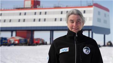Anja Weber leitet die Forschungsstation des Bremerhavener Alfred-Wegener-Instituts in der Antarktis.